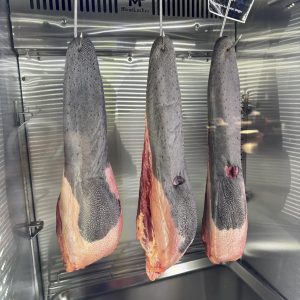 澳洲和牛牛舌 (原肉未修清)